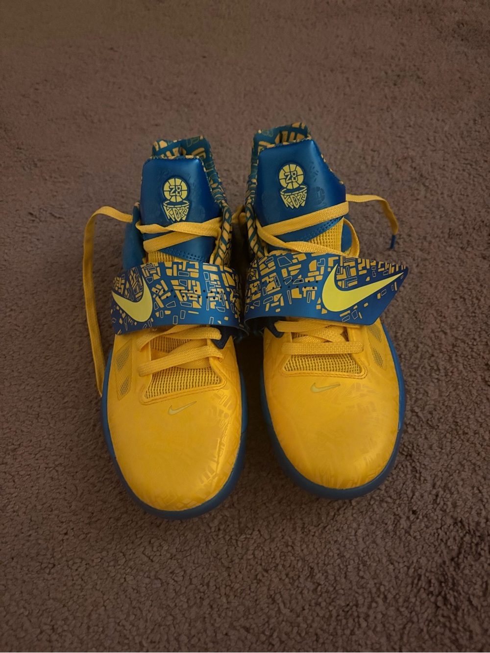 Nike KD Zoom 4 Men’s Basketball Sneakers